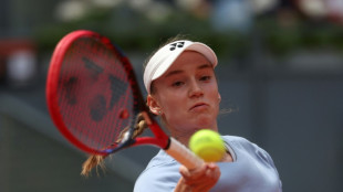 Rybakina sofre mas vence Putintseva e vai às semifinais em Madri