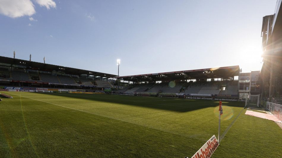 Musumeci, sono sospese le partite di calcio di sabato