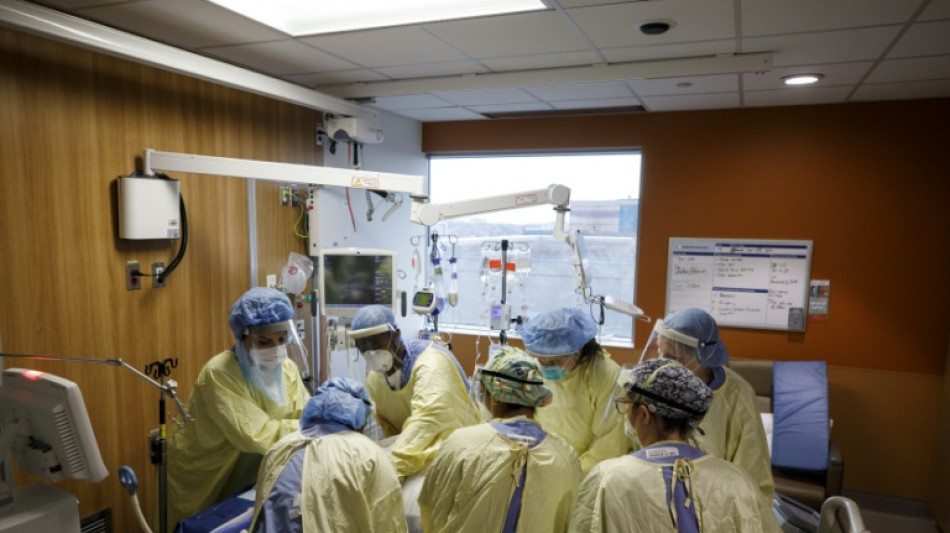 P&eacute;nurie d'infirmi&egrave;res, urgences ferm&eacute;es: le syst&egrave;me canadien en souffrance