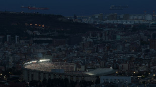Uefa multa Barcelona e Manchester United por viola&ccedil;&atilde;o do Fair Play Financeiro