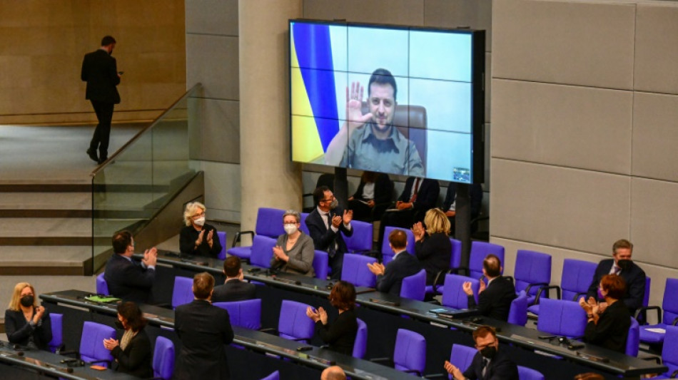 Zelensky appelle devant le Bundestag allemand &agrave; abattre le nouveau "Mur" &eacute;rig&eacute; en Europe
