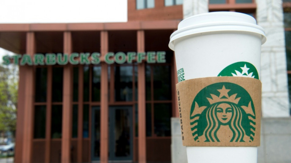 Cafés Starbucks: l'ancien patron Howard Schultz reprend la direction par intérim