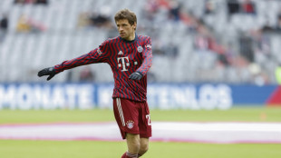 Müller erneut positiv getestet - Neuer zurück auf dem Trainingsplatz