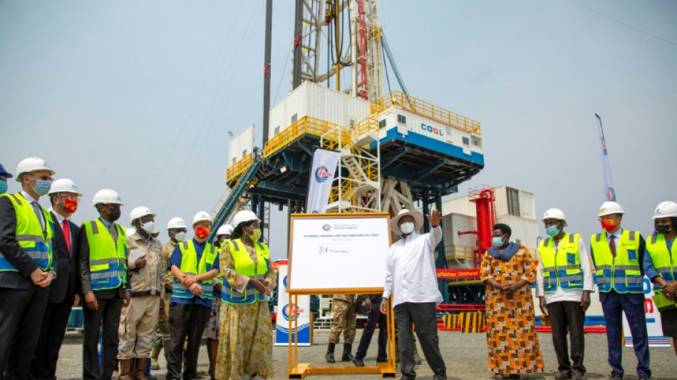 Ouganda: lancement des premières activités de forage pétrolier du pays