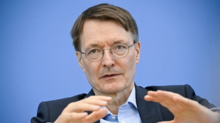 Lauterbach k&uuml;ndigt nationalen Hitzeschutzplan f&uuml;r Deutschland an