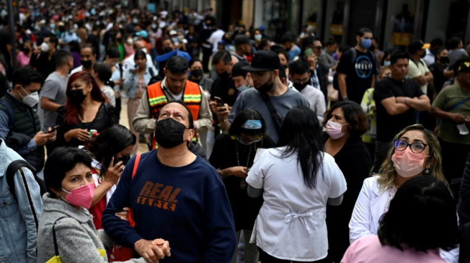 Starkes Erdbeben in Mexiko am Jahrestag zweier verheerender Beben