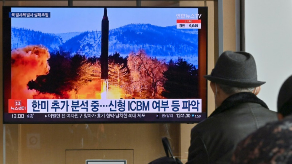 El líder norcoreano Kim promete alcanzar un "abrumador" poderío militar, según la prensa estatal