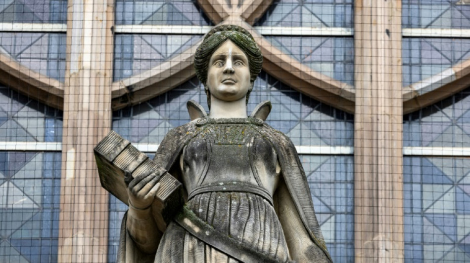 Rechtskr&auml;ftig verurteilter Doppelm&ouml;rder soll Land Hessen Schadenersatz erstatten