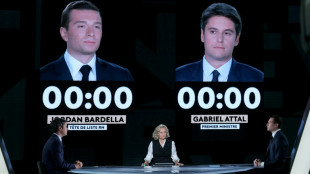 Primeiro-ministro francês sobe ao ringue contra jovem promessa da extrema direita