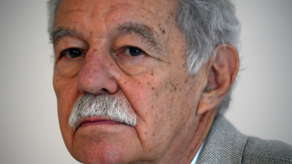 El Princesa de Asturias ensalza el universo humor&iacute;stico del escritor espa&ntilde;ol Eduardo Mendoza