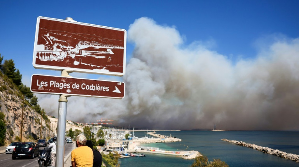 A Marseille, o&ugrave; le feu est d&eacute;sormais "fix&eacute;", les habitants d&eacute;couvrent l'ampleur du "massacre"