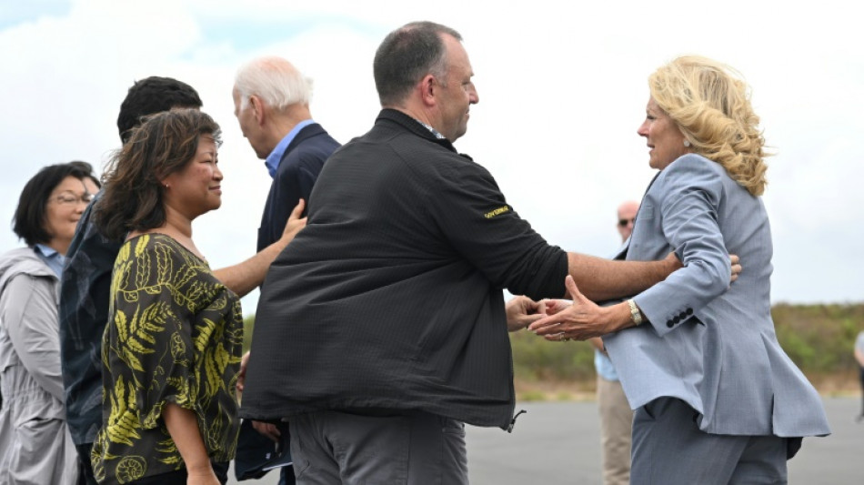Biden nach verheerenden Br&auml;nden auf Hawaii-Insel Maui gelandet 