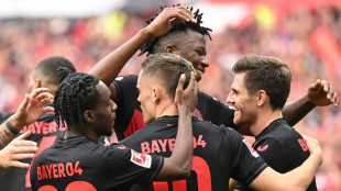 Spitzenreiter Bayer verschärft Kölner Krise im Derby
