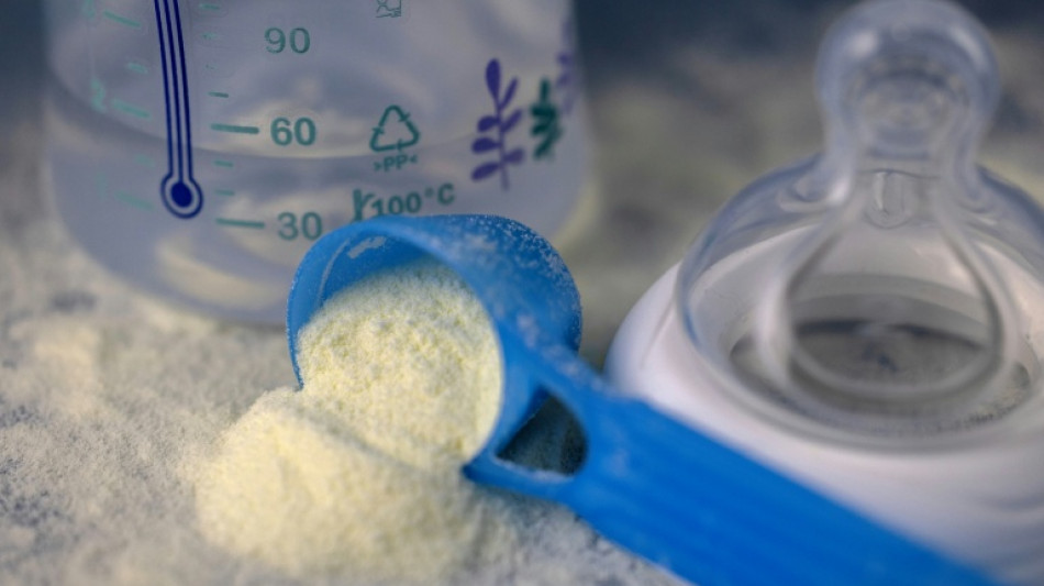 Laits infantiles contamin&eacute;s: cinq enqu&ecirc;tes ouvertes &agrave; Paris, notamment pour mise en danger