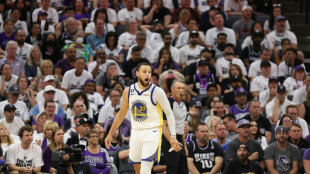 NBA: Curry f&uuml;hrt Warriors in n&auml;chste Runde