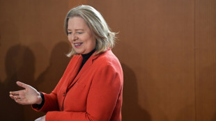 Bas warnt vor "Abrissbirne" f&uuml;r Sozialstaat: Grundsatzrede bei SPD-Programmdebatte