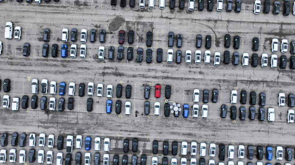 Mercato auto Europa in lieve aumento, +1,9% a maggio