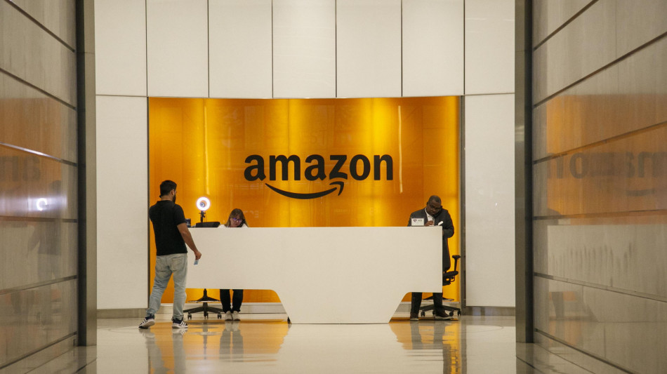 Giudice: 'Credibilit&agrave; Amazon compromessa da recensioni false'