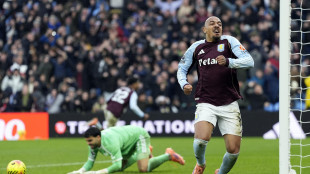 La Roma chiude Malen, atteso in giornata nella Capitale