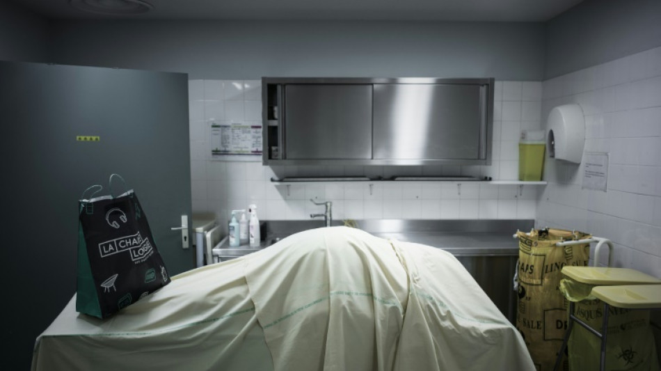 Don de corps &agrave; la science: de nouvelles r&egrave;gles apr&egrave;s le scandale de Paris-Descartes