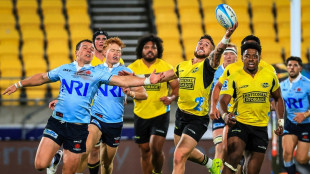 Perenara sets Super Rugby try record as Hurricanes stay top of table