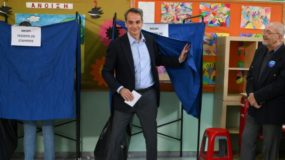 Elections en Grèce : la droite de Kyriakos Mitsotakis largement victorieuse