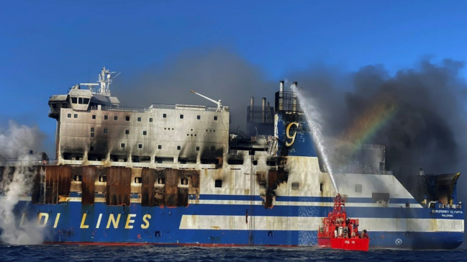 Erstes Todesopfer nach Brand auf Mittelmeer-Fähre geborgen