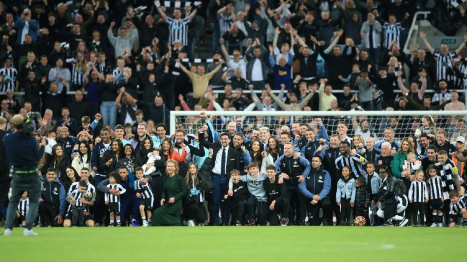 Newcastle empata sem gols com Leicester e garante vaga na Champions
