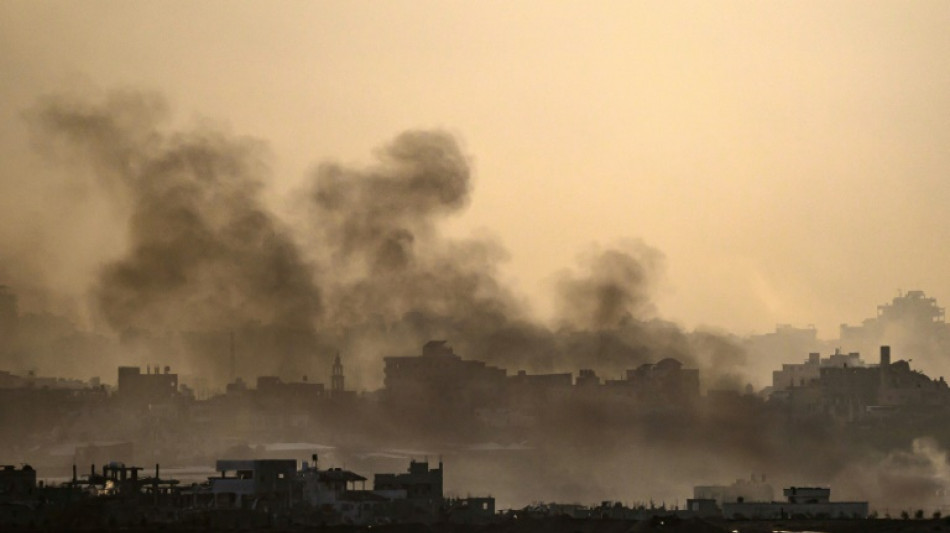 Des dizaines de chars isra&eacute;liens dans le sud de Gaza