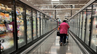 US retail sales lose steam, consumer confidence falls as costs bite