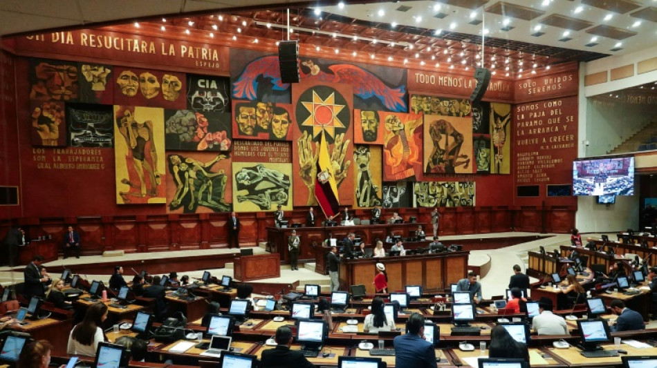 Tem in&iacute;cio processo de impeachment contra ministra do Interior do Equador