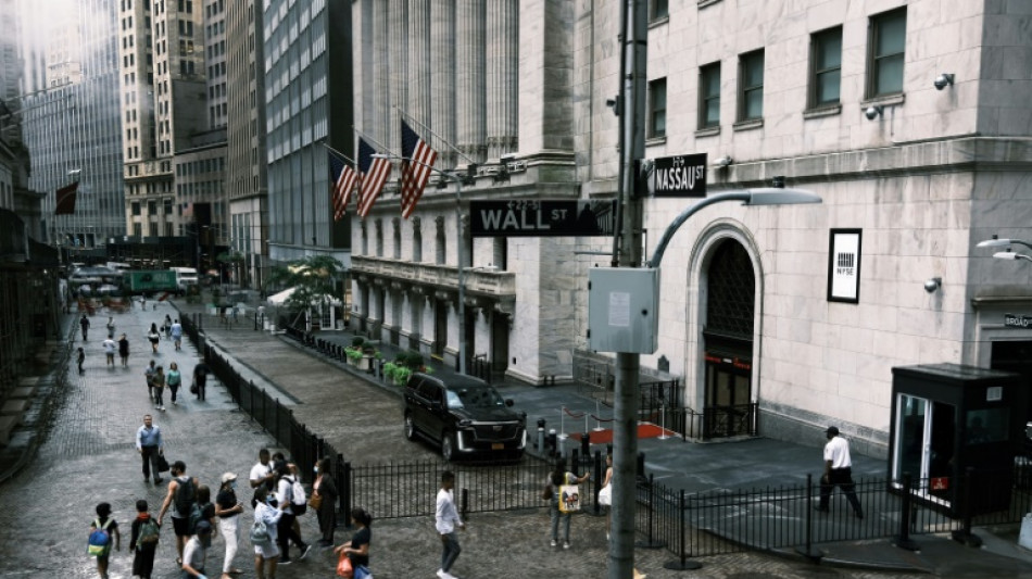 Wall Street en l&eacute;ger retrait en attendant l'inflation cette semaine