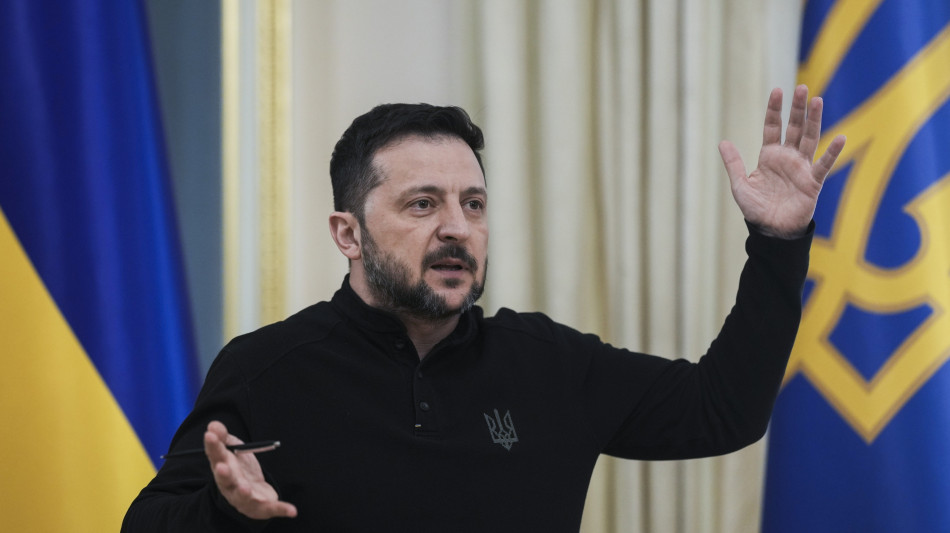 Zelensky agli Usa, si rafforzino le sanzioni contro Mosca