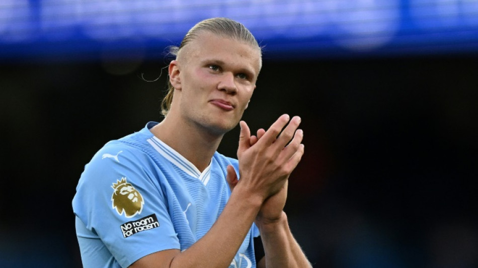 City vence Brighton (2-1) e assume lideran&ccedil;a, Arsenal arranca empate contra o Chelsea