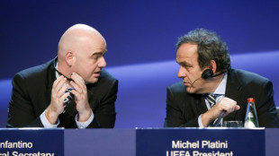 Platini zu FIFA-Machtkampf: Infantino "muss gehen"