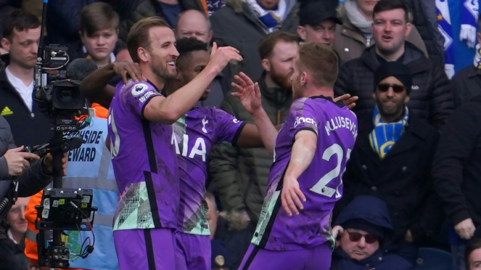 Spurs crush Leeds to keep Premier League top-four hopes alive