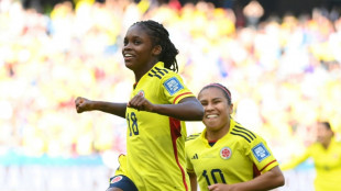 Col&ocirc;mbia estreia com vit&oacute;ria sobre a Coreia do Sul (2-0) na Copa Feminina