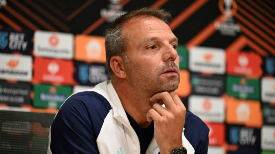 Pen&uacute;ltimo no campeonato holand&ecirc;s, Ajax demite t&eacute;cnico Maurice Steijn