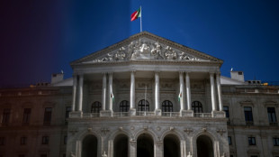 Les Portugais rappel&eacute;s aux urnes, la droite esp&egrave;re se renforcer