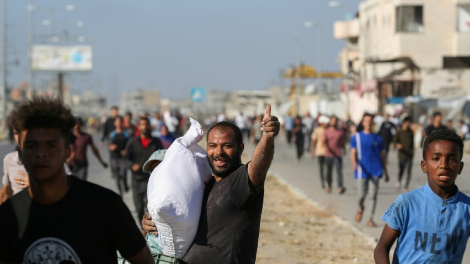 Milhares de pessoas invadem armaz&eacute;m do Programa Mundial de Alimentos em Gaza
