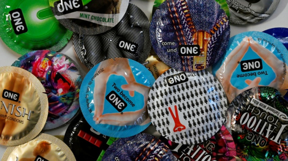 US authorizes first condom for use in anal sex 