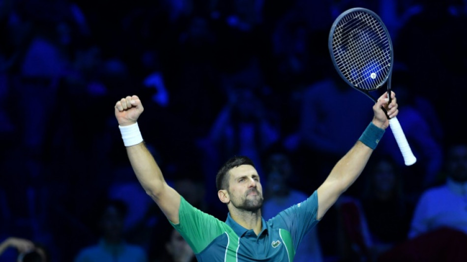 Djokovic vence Rune no ATP Finals e garante posto de n&uacute;mero 1 ao fim da temporada