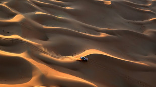 El Dakar 2025 tendr&aacute; etapas separadas para coches y motos