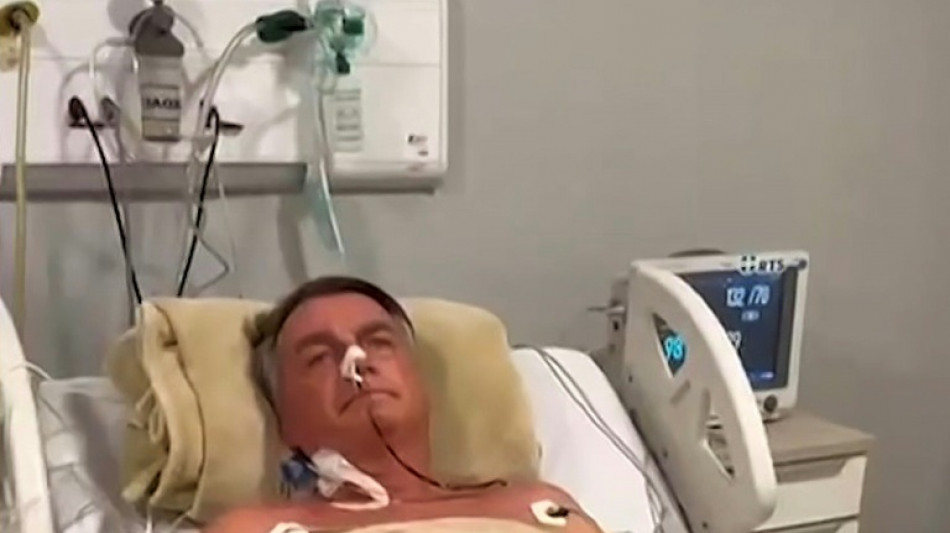 Bolsonaro segue para Brasília, onde pode se submeter a cirurgia