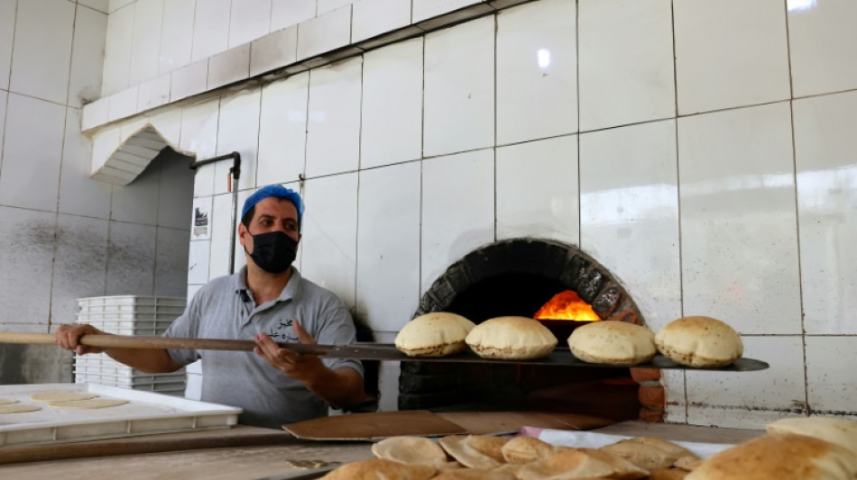 "Ici c'est l'enfer": travailler devant un four en plein &eacute;t&eacute; saoudien