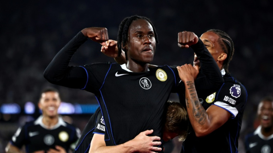 Chelsea thrash West Ham to pile pressure on former boss Potter