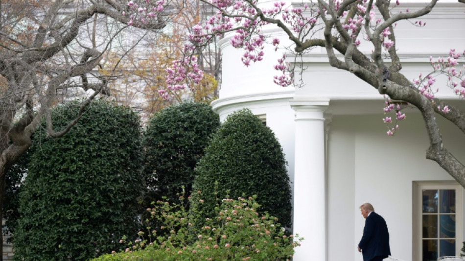 Casa Branca adota estilo de comunica&ccedil;&atilde;o da extrema direita