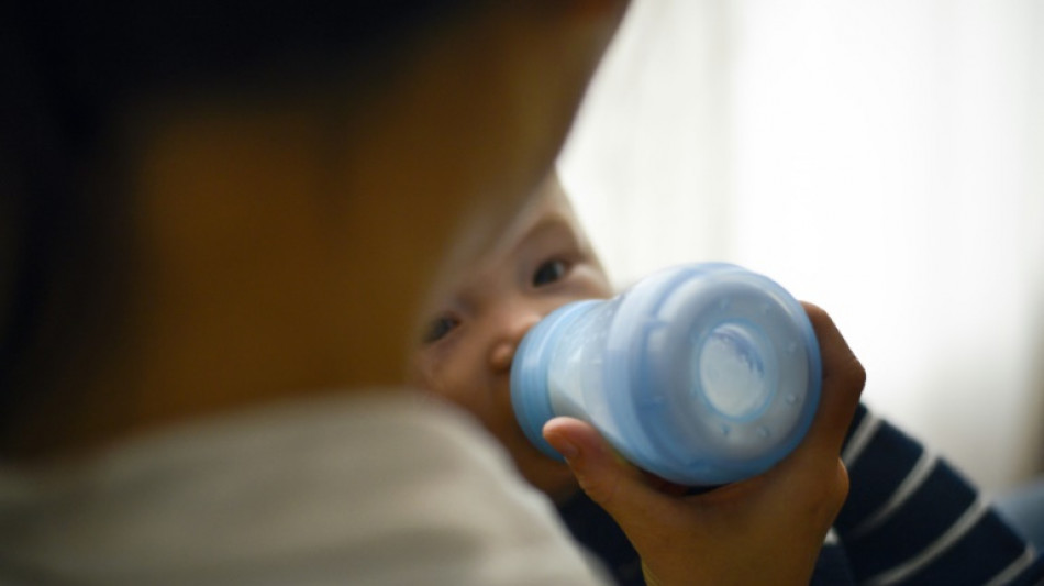 Du dioxyde de titane, canc&eacute;rig&egrave;ne potentiel pour l'humain, d&eacute;tect&eacute; dans le lait, selon une &eacute;tude