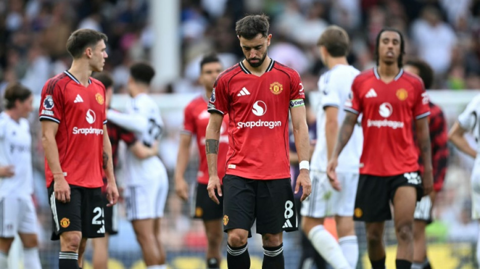 Manchester United volta a decepcionar; Everton vence em seu novo est&aacute;dio