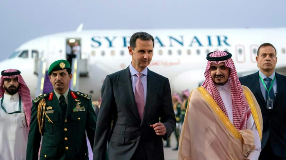 Assad caps return to Arab fold at Saudi-hosted summit